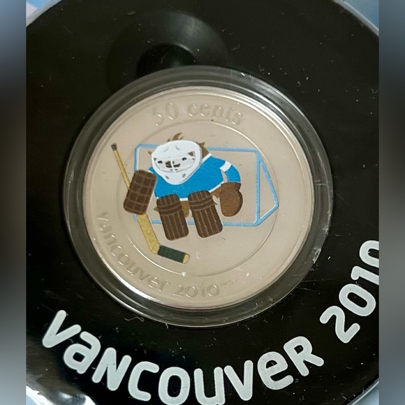 Vancouver 2010 Collectors Mascot Coin-in-Puck - Picture 3 of 3